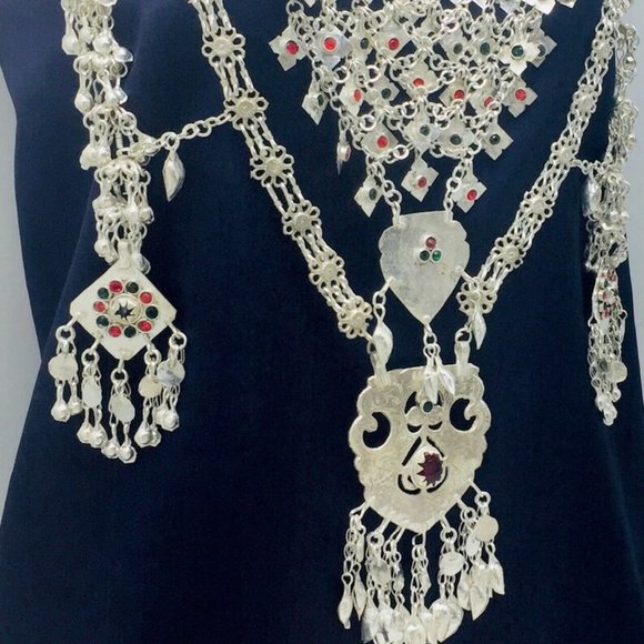 Massive Silver Kuchi Bib Necklace, Tribal Bib Necklace With Dangling Tassels - Picture 5 of 9